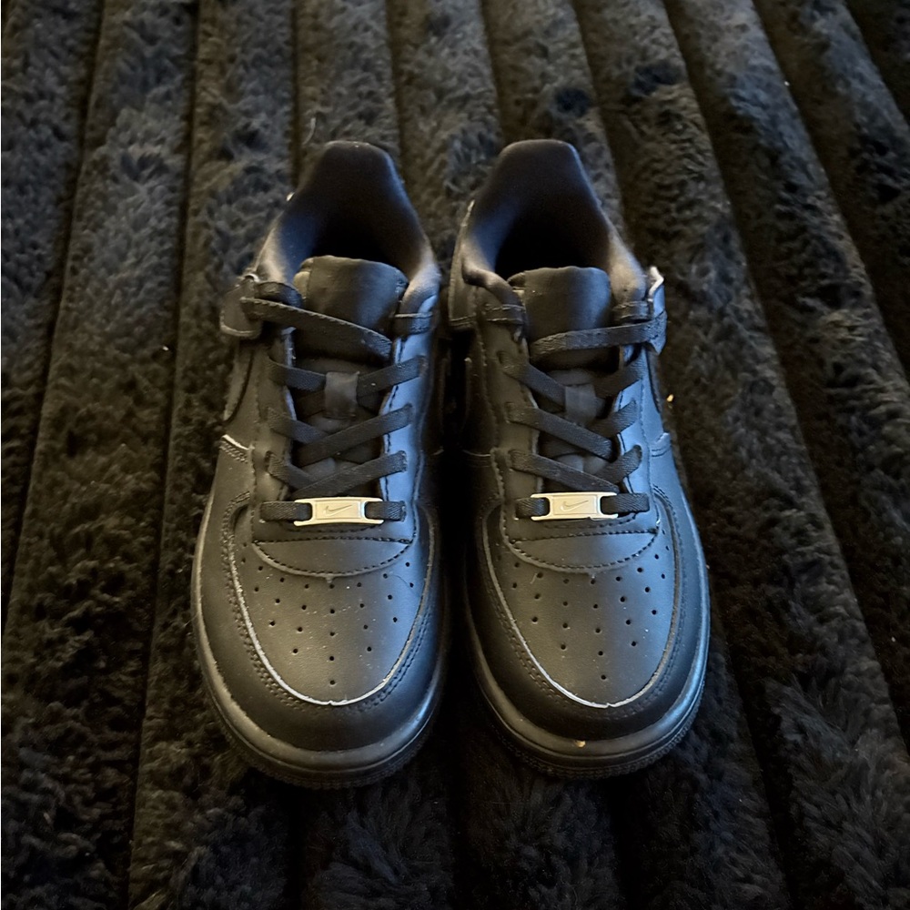 NEW Nike Air Force 1 Outsole Design in Black